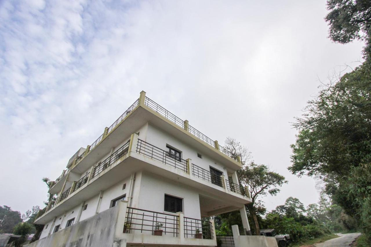 Oyo 68307 Green Line Service Apartments Madikeri Exterior photo